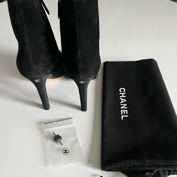 Chanel Ankle Boots 41 - Picture 2 of 9